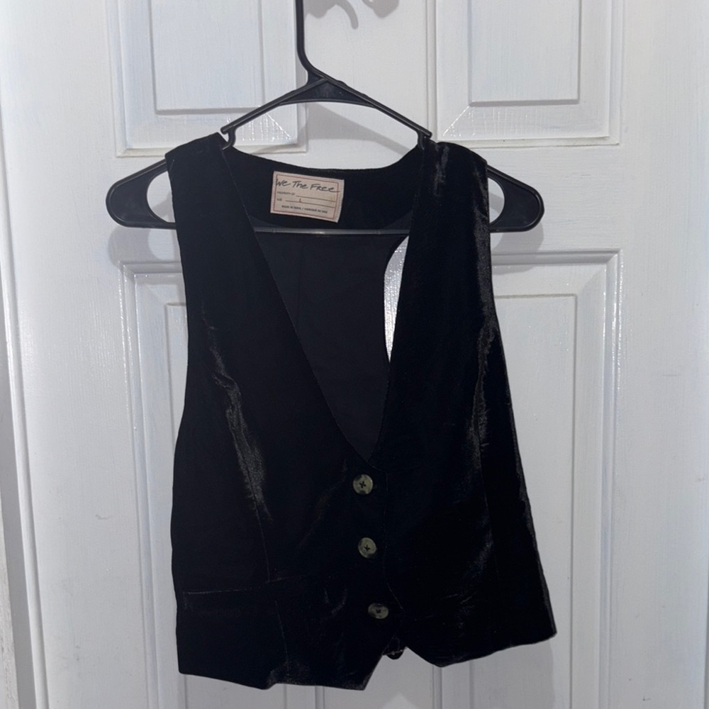 We The Free Black Sleeveless Vest Classic Design